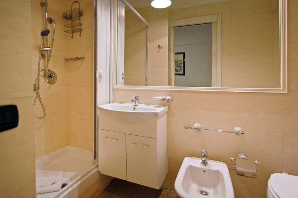 Vatican Luxury Apartment With Terrace - 7 People Rome Extérieur photo